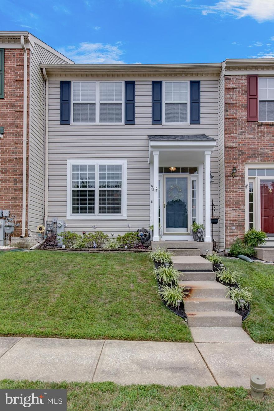 Lovingly maintained  3 BR, 3-1/2 Ba tnhm, in much sought after, but seldom available in Diamond Hills*Many recent updates includes  completely remodeled Kit (2015) w/Wolf maple cabinets, custom crown molding, granite countertop, custom travertine tile backsplash, porcelain tile flooring, stainless steel sink , Price Pfister faucet & built-in soap dispenser, garbage disposal, recessed lighting, stainless steel appliances*New Kit window (2015)*Anderson sliding glass door(2015)  off Dining room  to 16 x 16 deck w/steps to fully fenced in back yard w/flower beds& garden area, backing to common area*Under deck storage*New Bruce hdwd floors in LR, DR, Foyer (2014)*New carpet (2015)*Master Bedroom w/walk-in closet and full bath* Partially finished basement w/Family Room and full Bath*Deck & fencing re-stained (2017) w/TWP total wood preservative*30 year arch shingles(2015)*New crown molding in MBR, foyer, pdr rm, DR*Near community tot lot, schools and shopping*Nothing to do but move in.  Will not last long