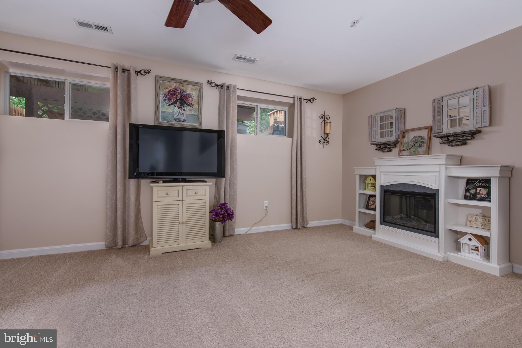 DIAMOND HILLS - Residential