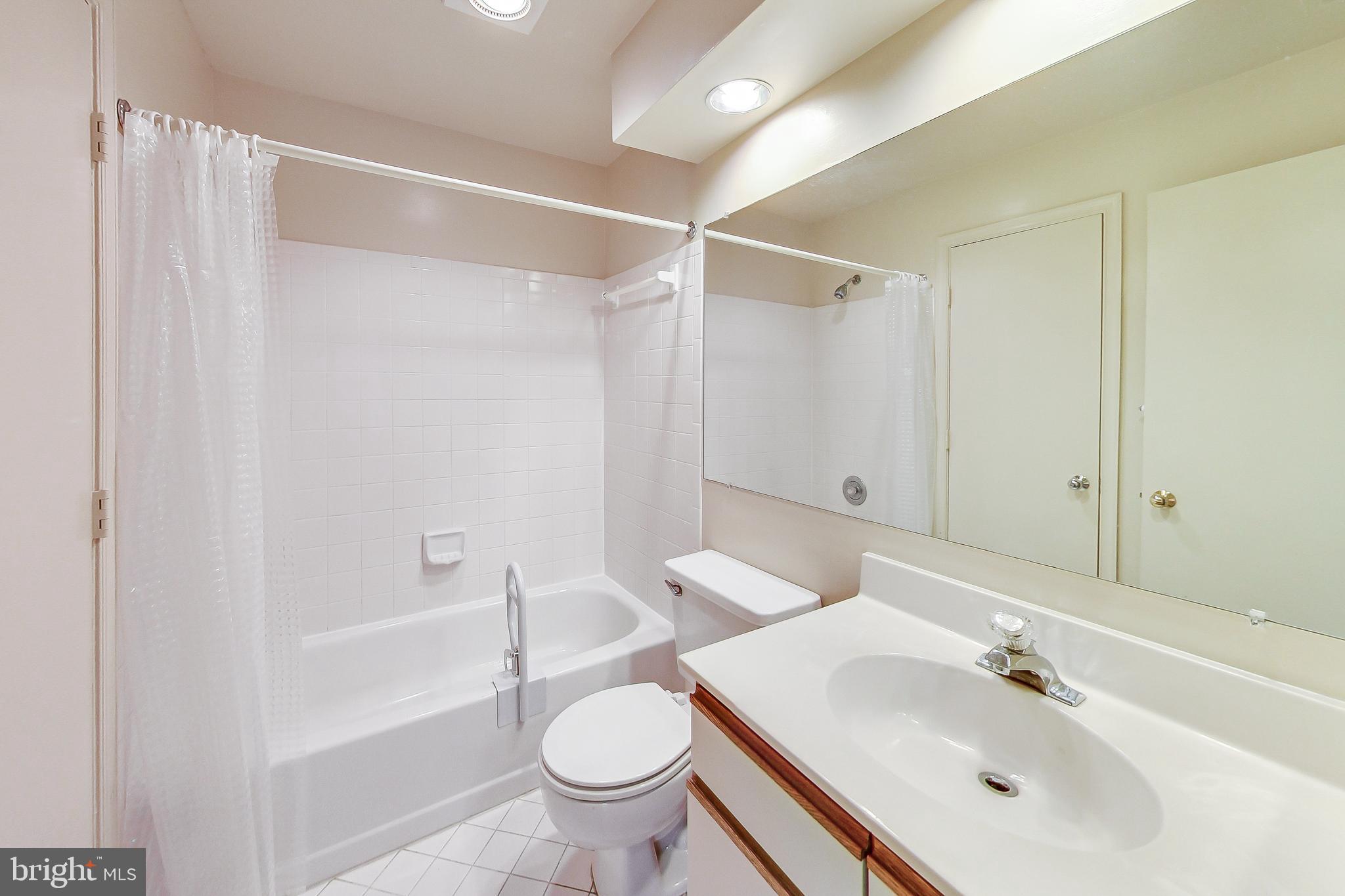 THE VINEYARDS - Residential