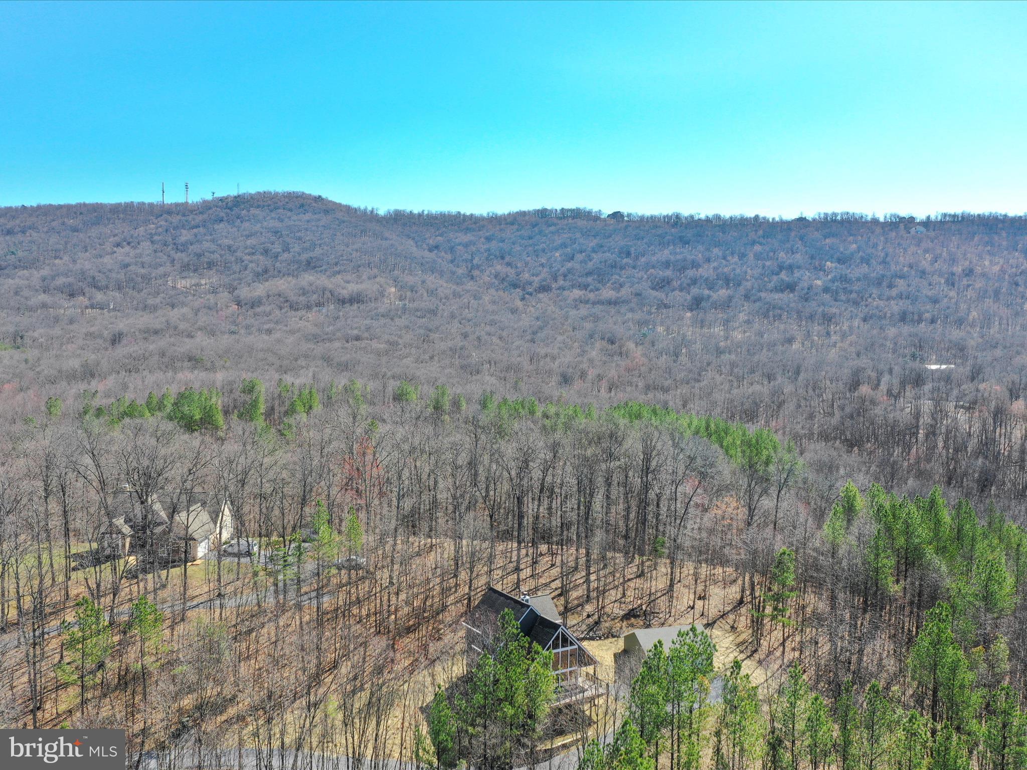 ROUND TOP ESTATES - Residential