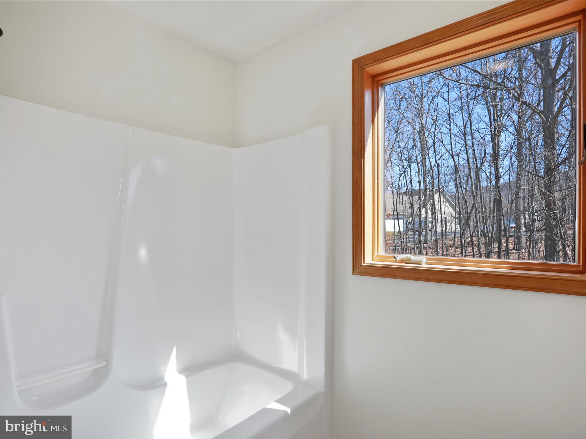 ROUND TOP ESTATES - Residential