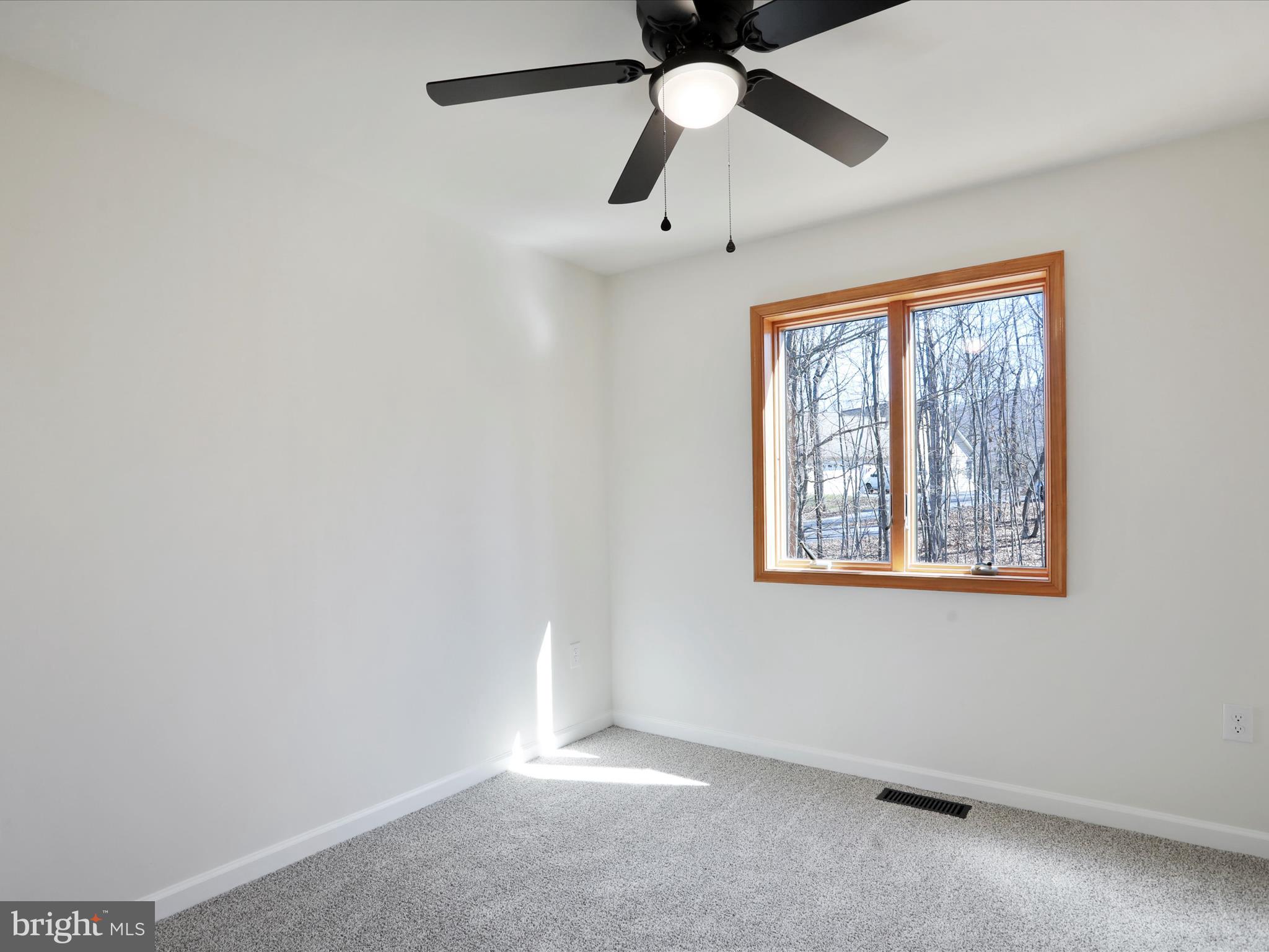 ROUND TOP ESTATES - Residential