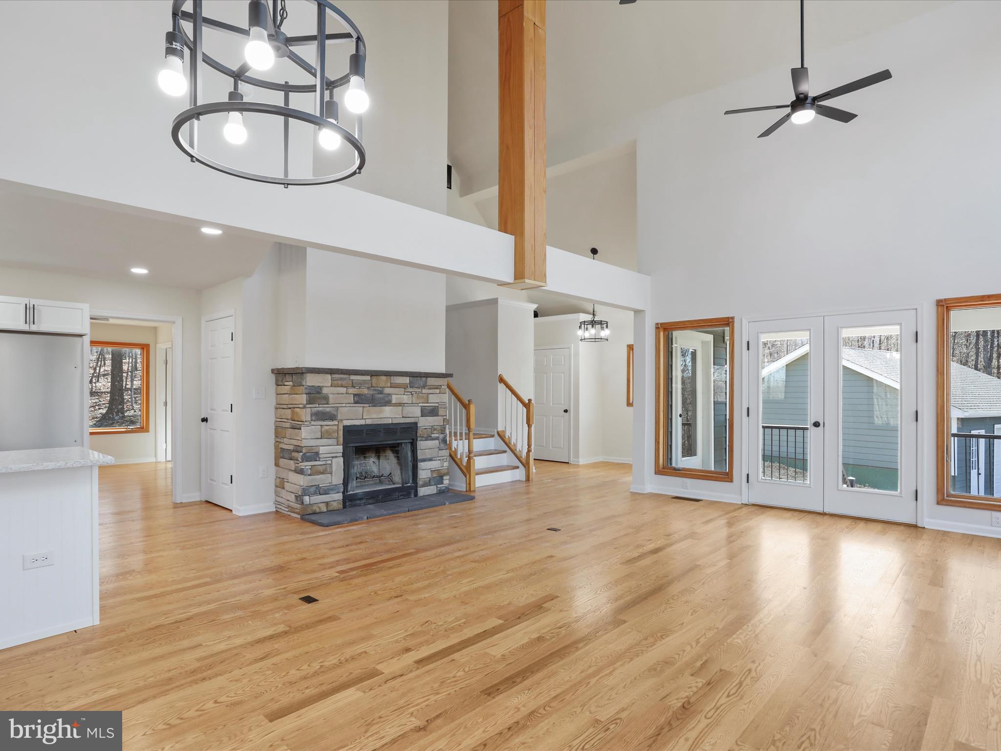 ROUND TOP ESTATES - Residential