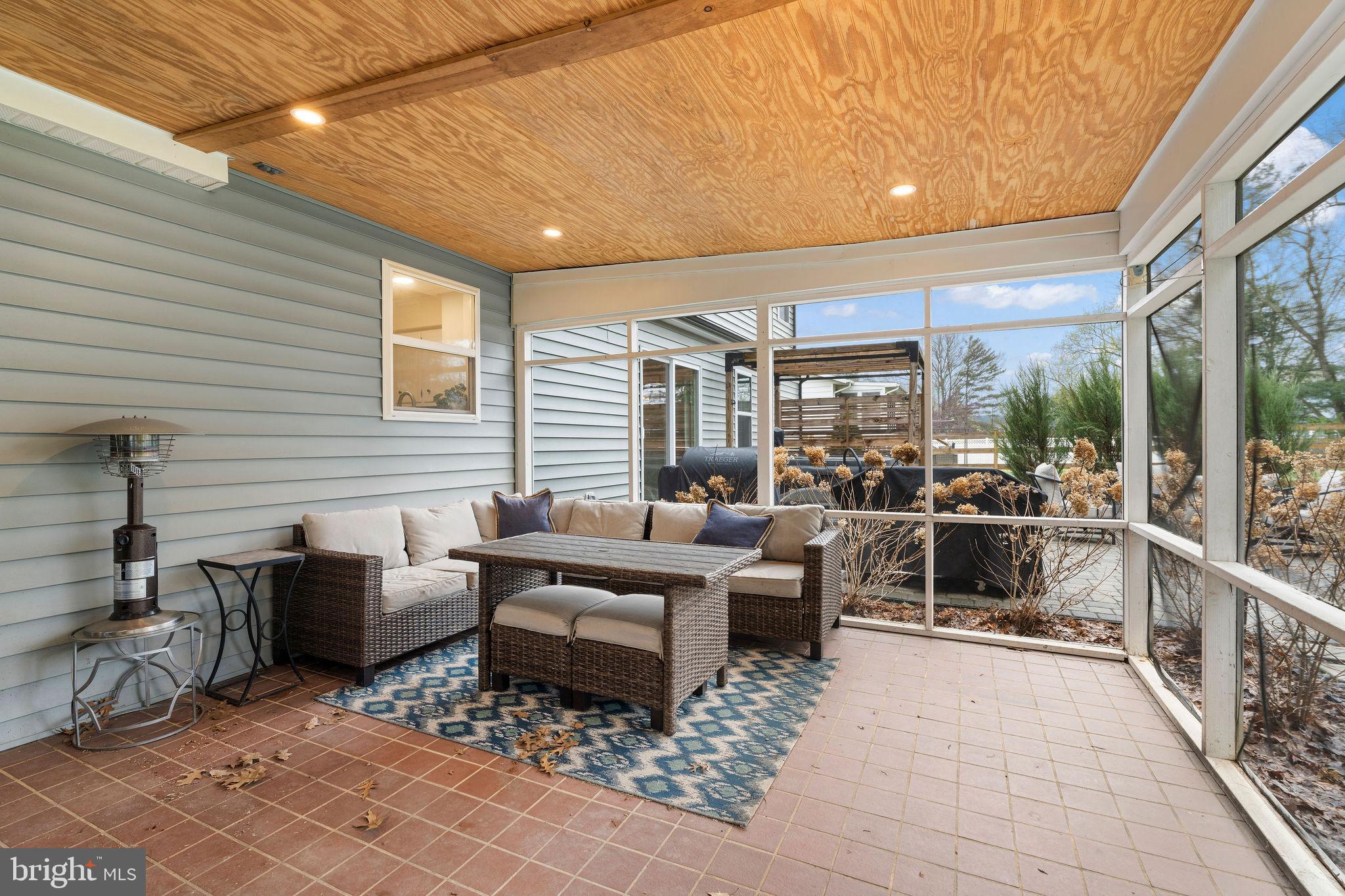 SULLIVAN HEIGHTS - Residential