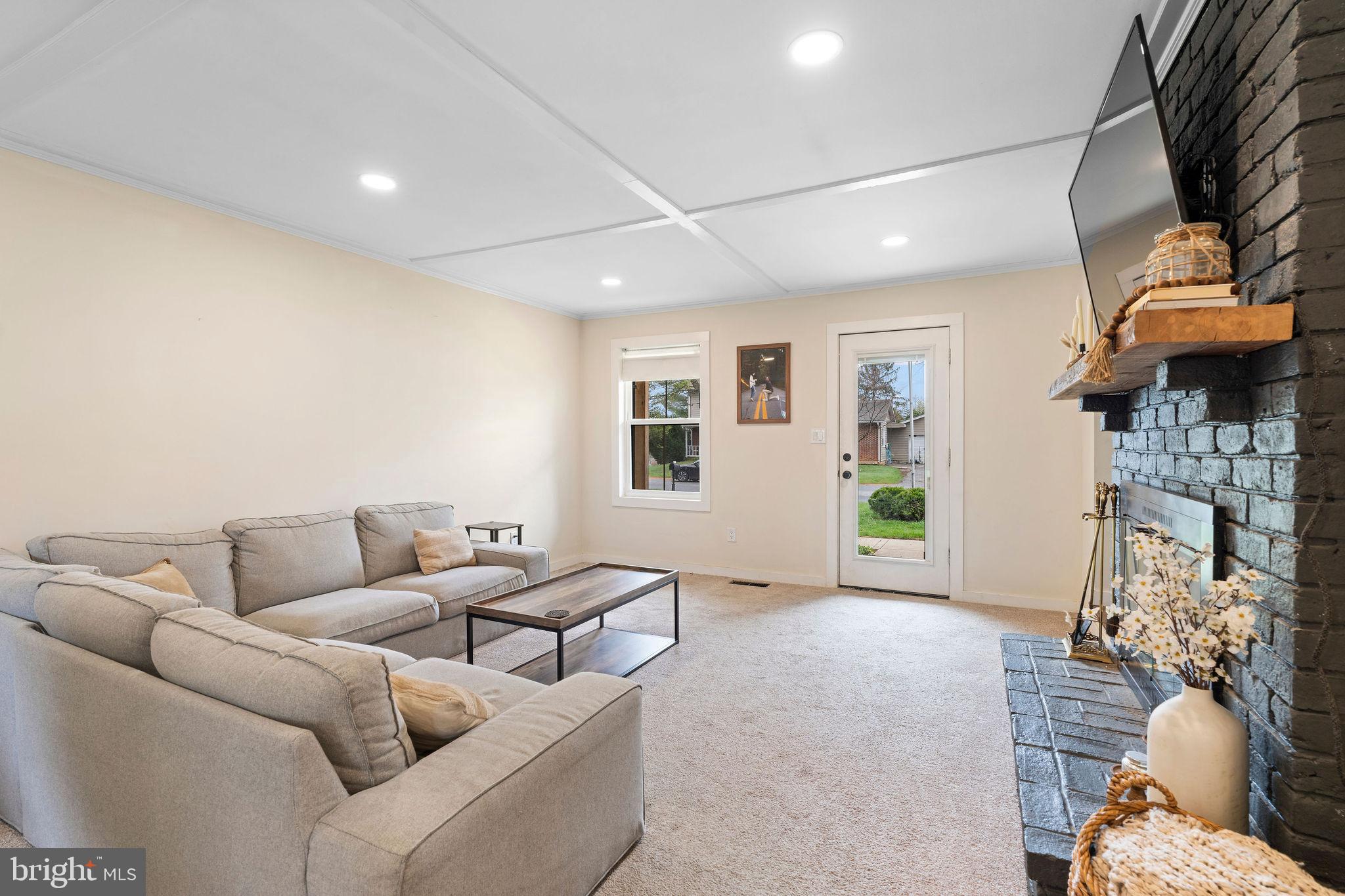 SULLIVAN HEIGHTS - Residential