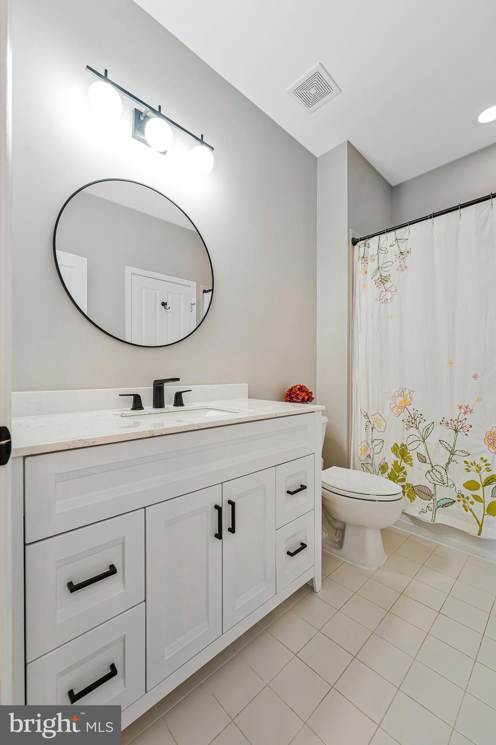 WEST VIENNA WOODS - Residential