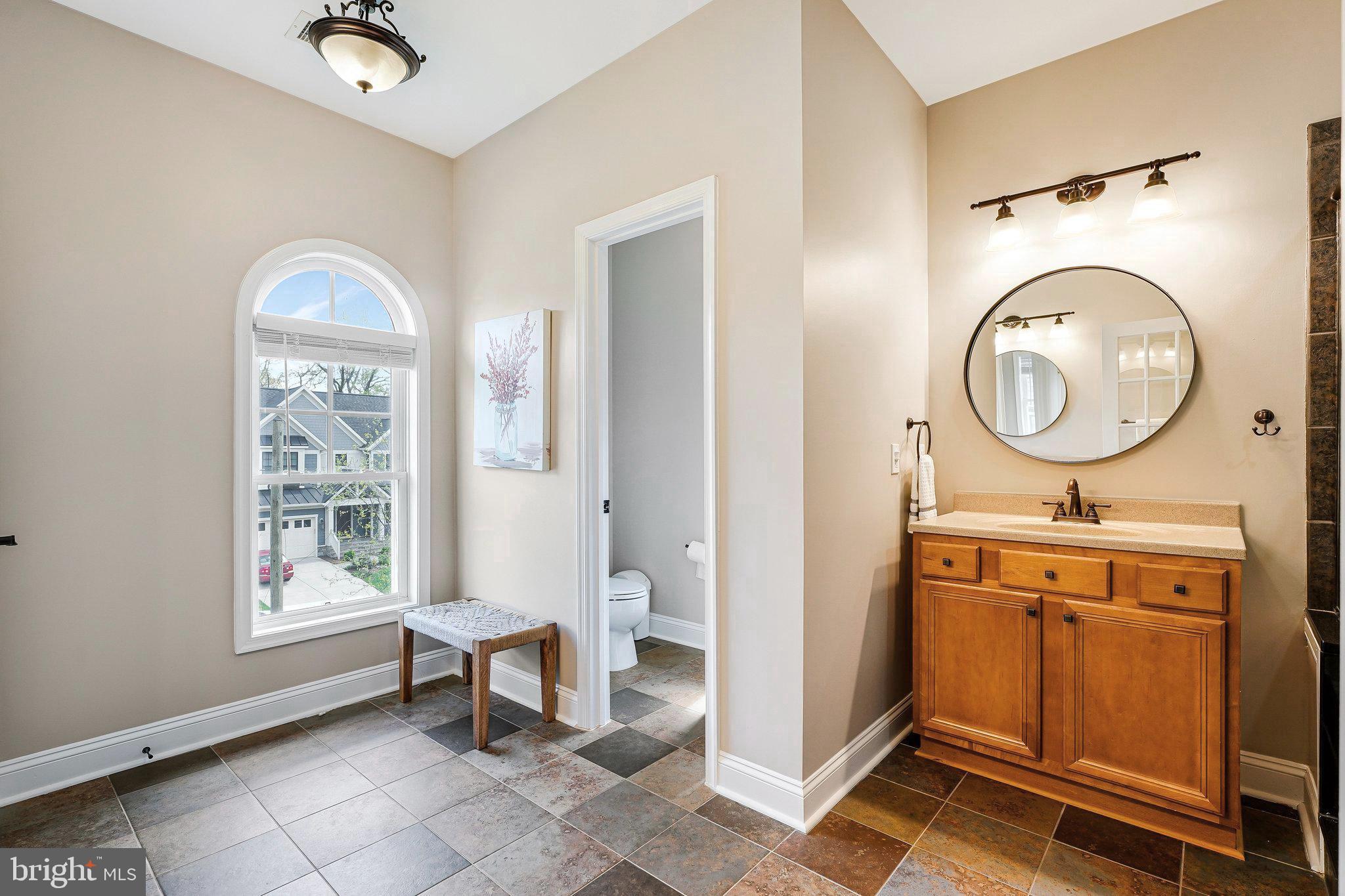 WEST VIENNA WOODS - Residential