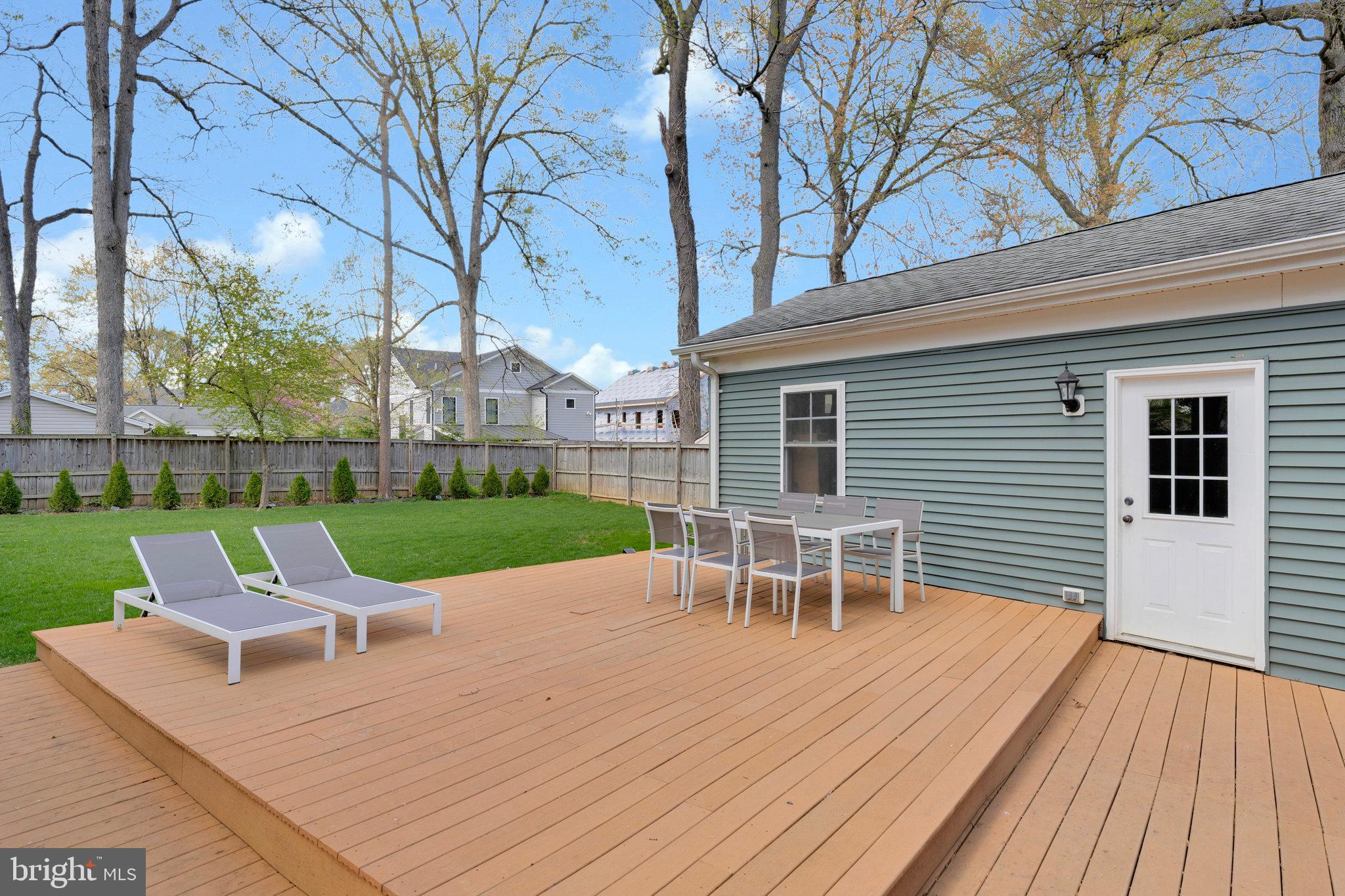 WEST VIENNA WOODS - Residential