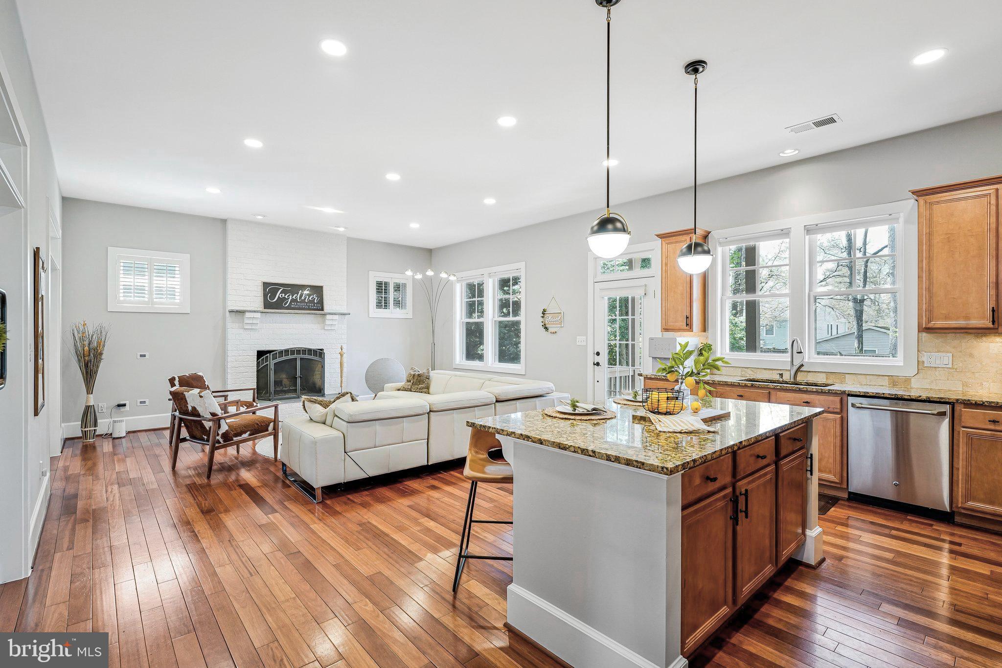 WEST VIENNA WOODS - Residential