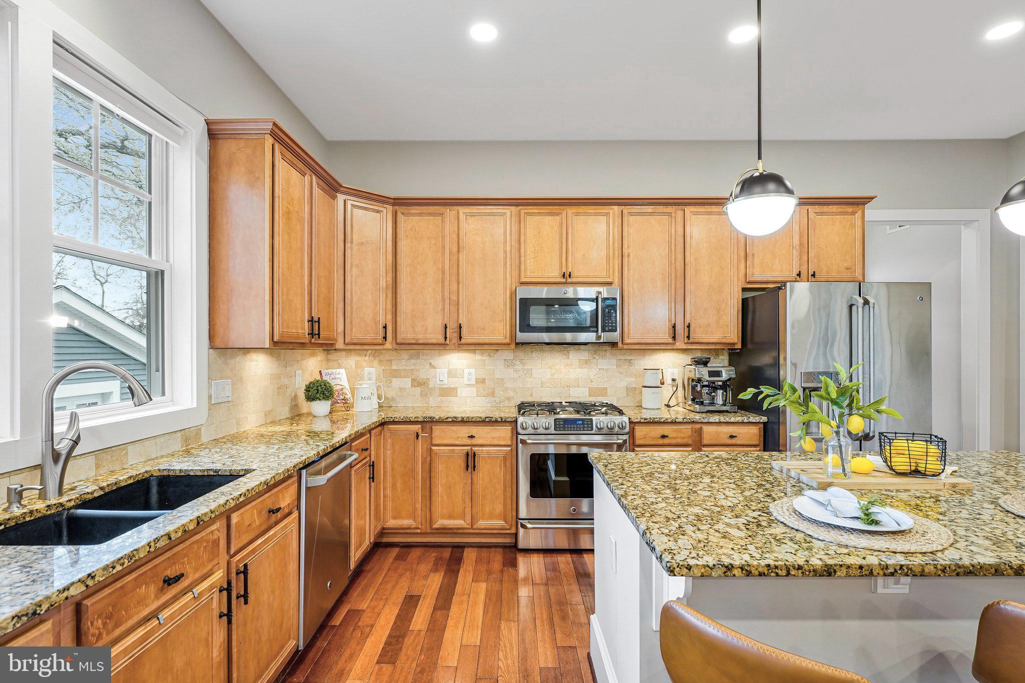 WEST VIENNA WOODS - Residential