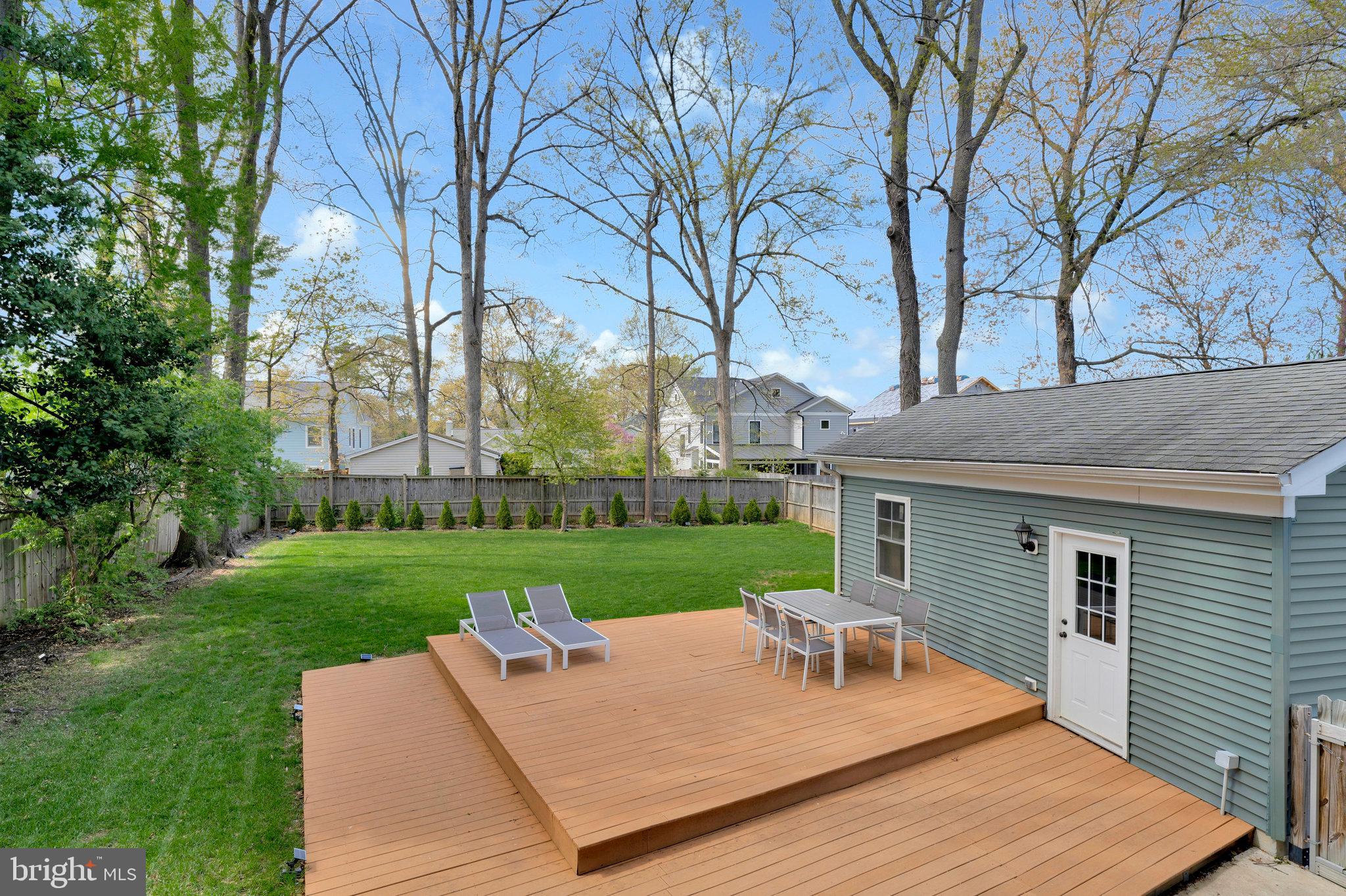 WEST VIENNA WOODS - Residential