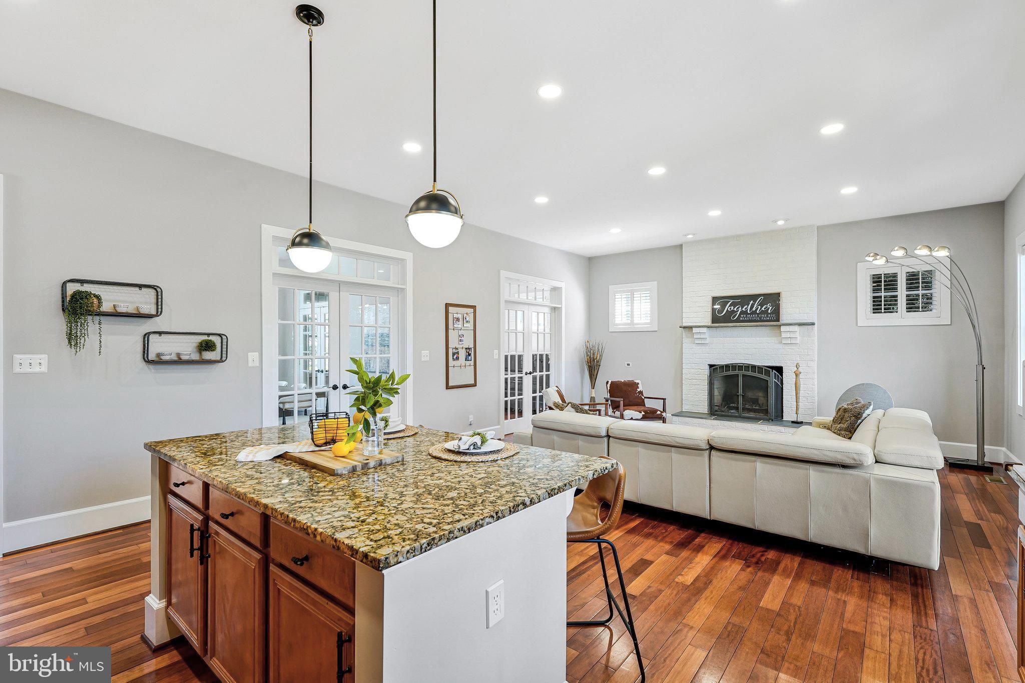 WEST VIENNA WOODS - Residential