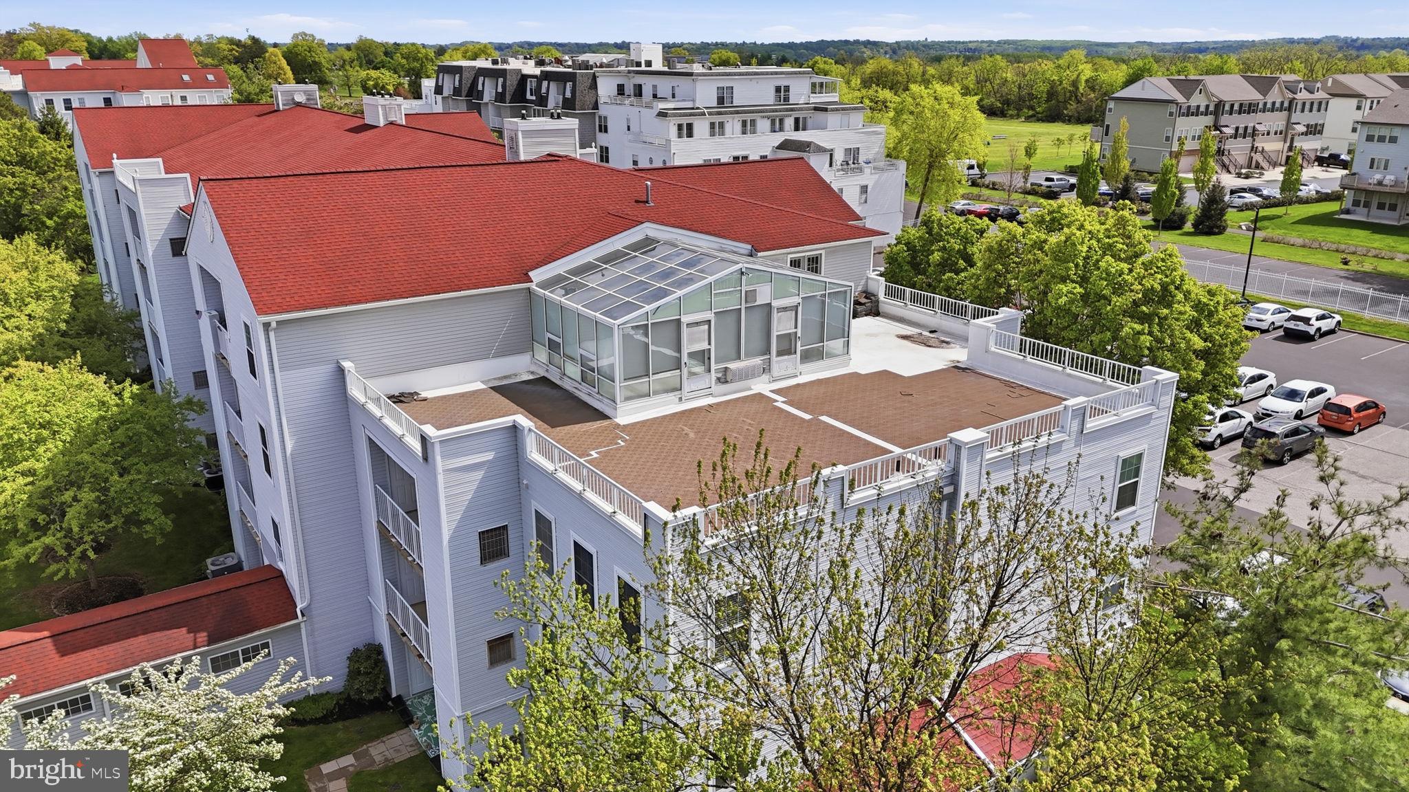 CENTENNIAL STATION - Residential