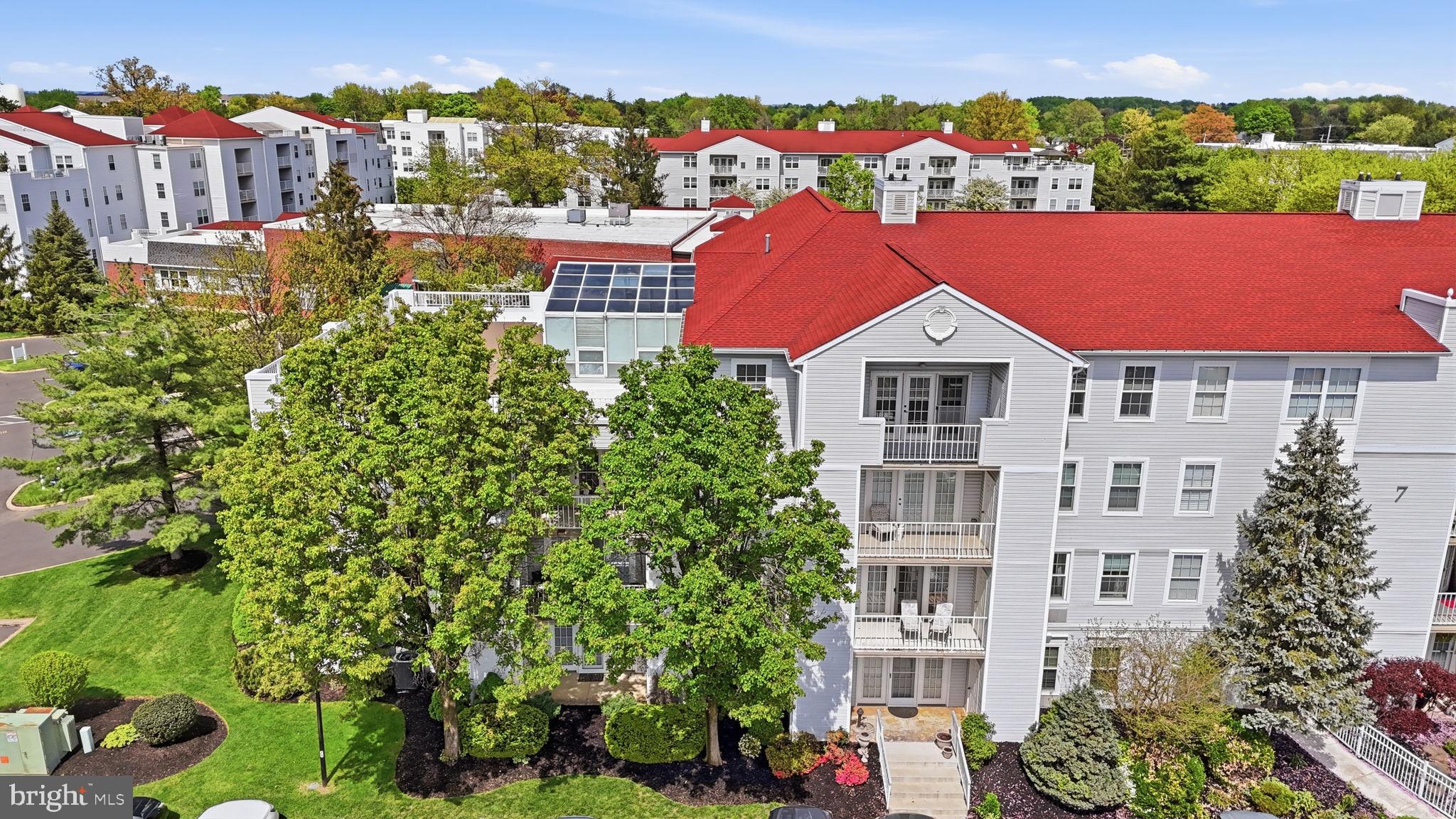 CENTENNIAL STATION - Residential