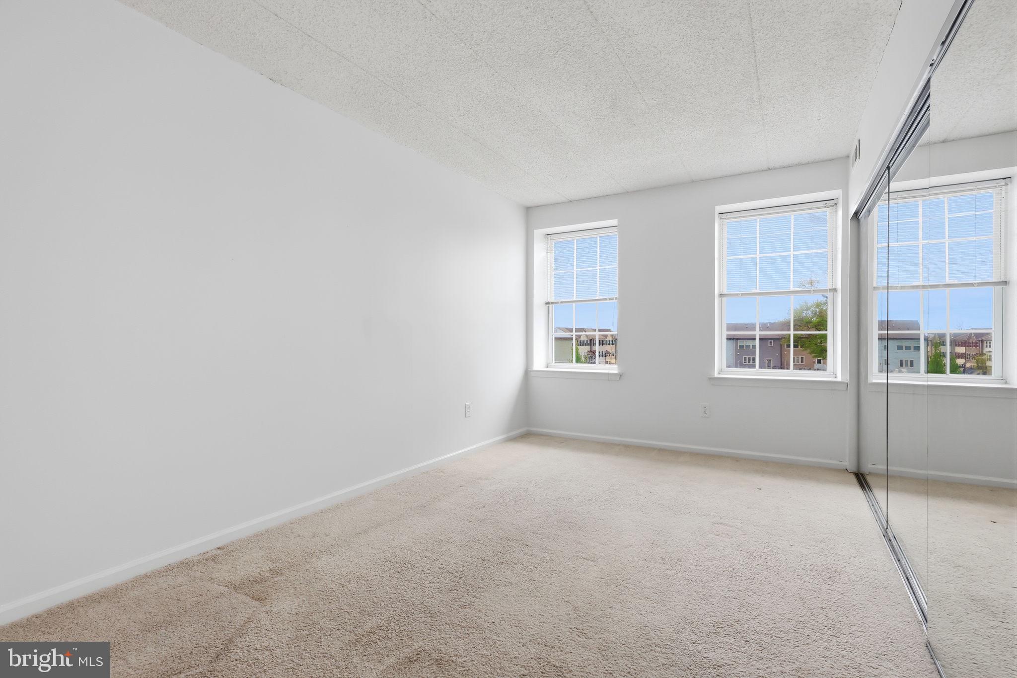 CENTENNIAL STATION - Residential