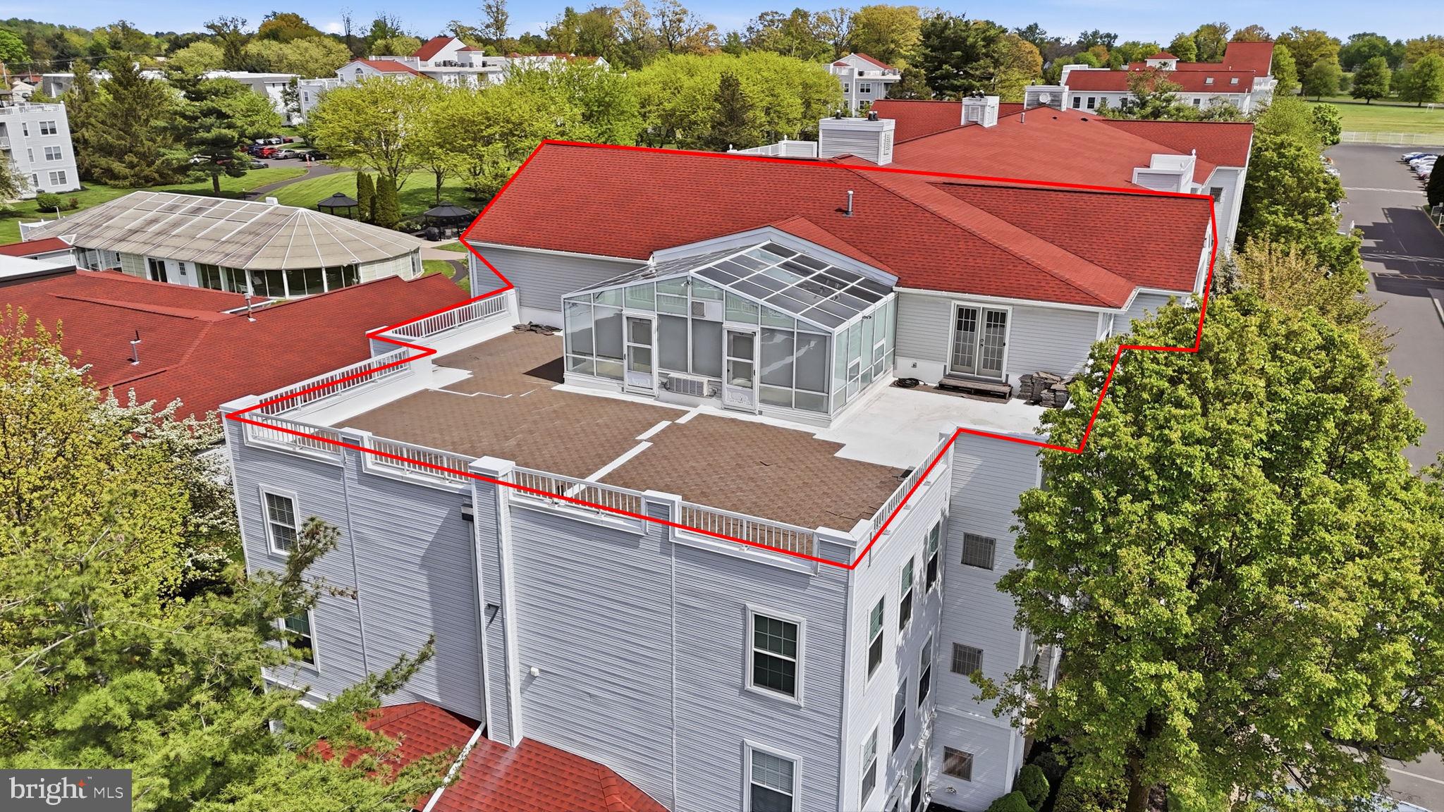 CENTENNIAL STATION - Residential