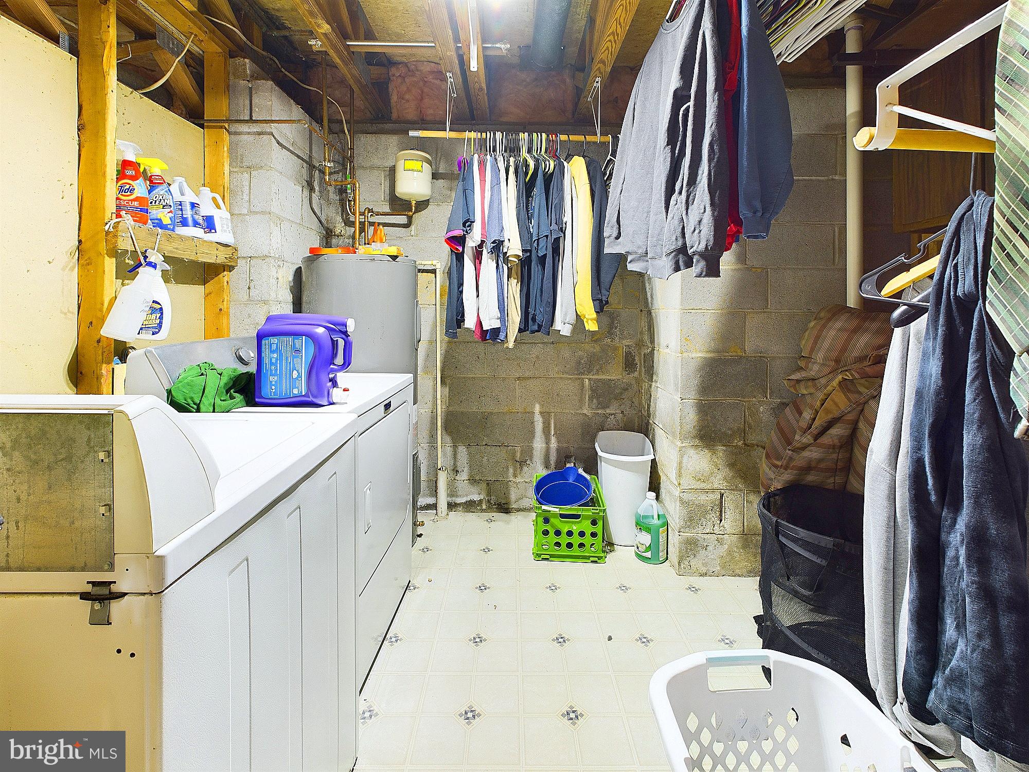 OAKS OF HARFORD - Residential