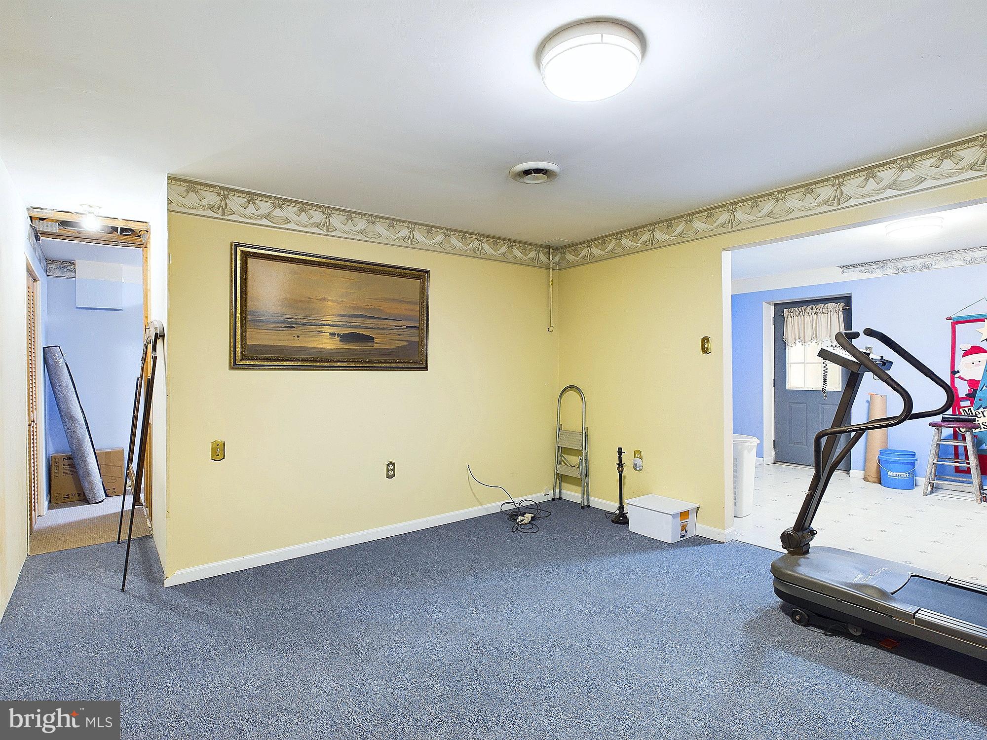 OAKS OF HARFORD - Residential