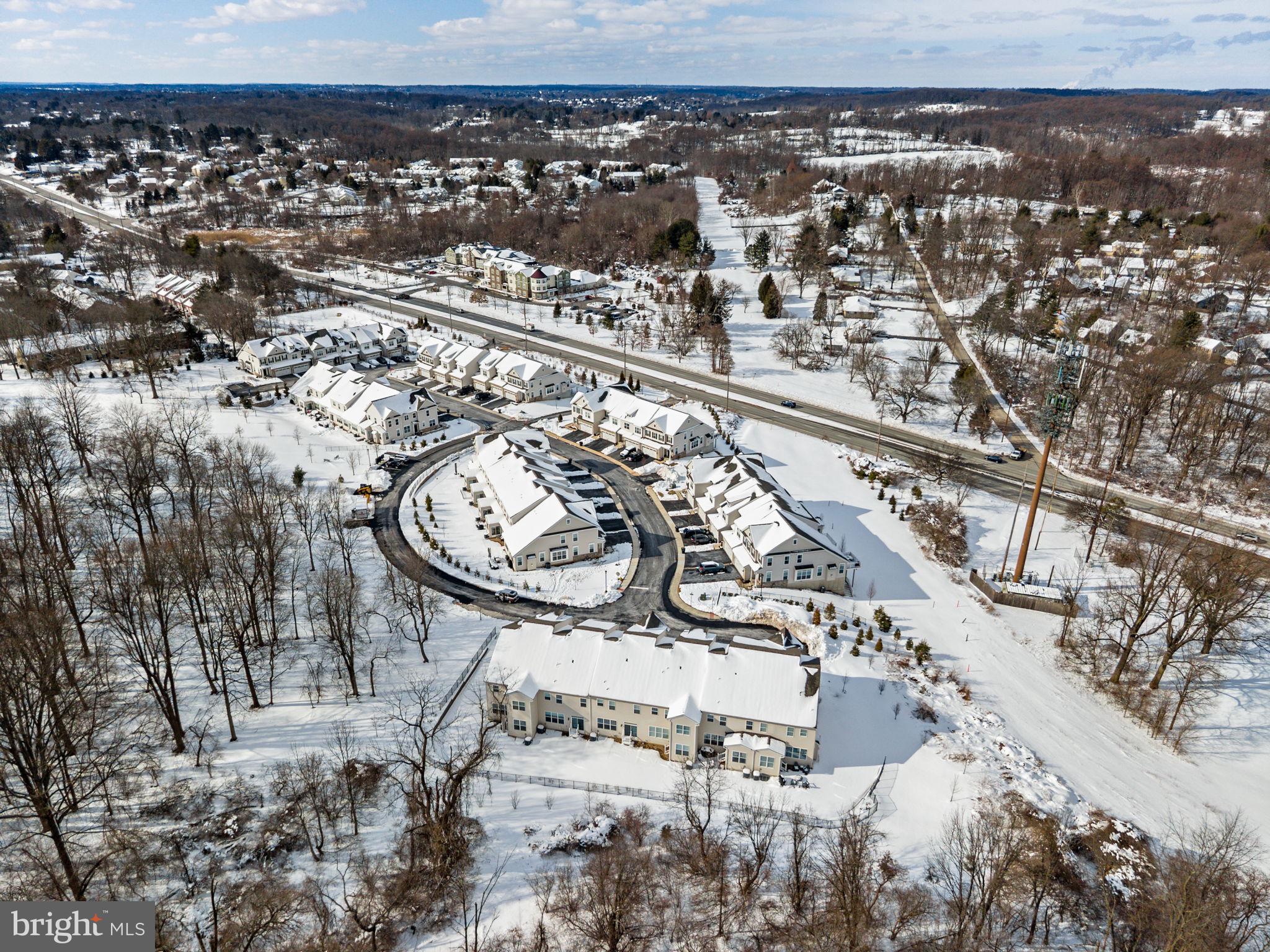 WILLISTOWN POINT - Residential