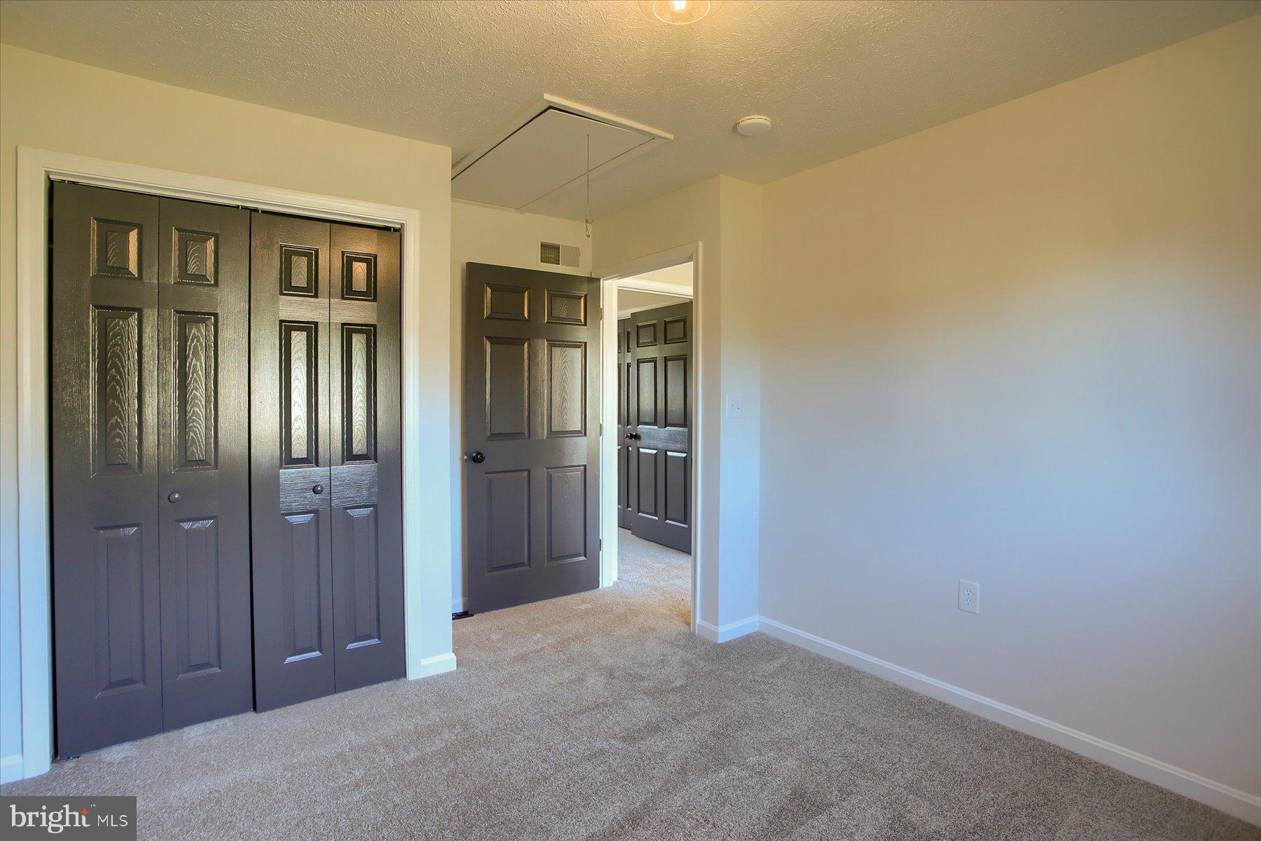 RINE ESTATES - Residential