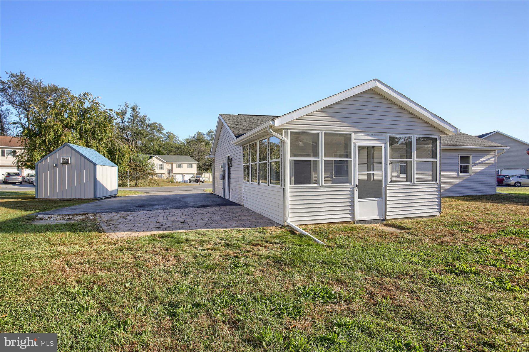 RINE ESTATES - Residential