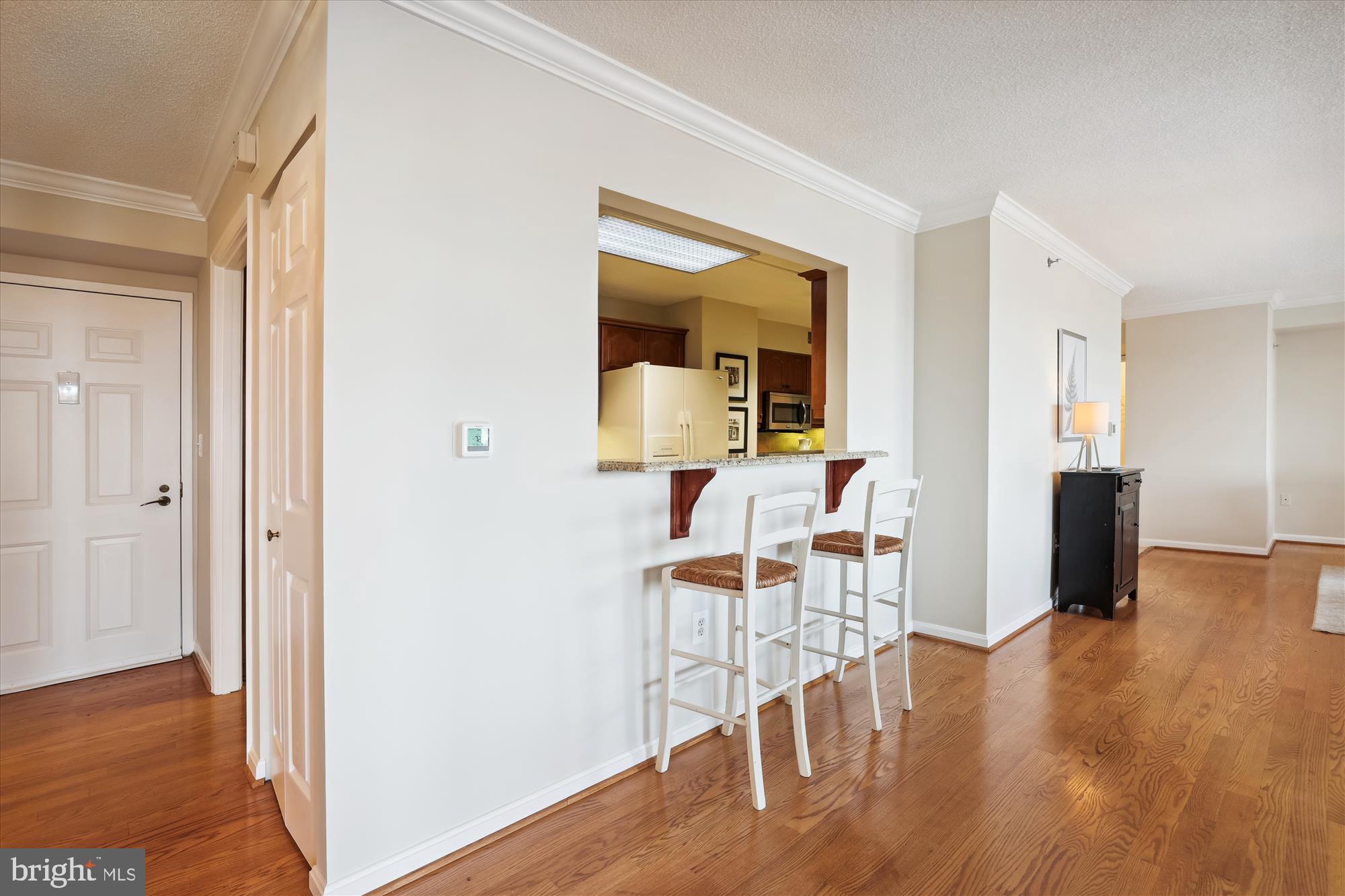 CARLYLE TOWERS CONDOMINIUM - Residential