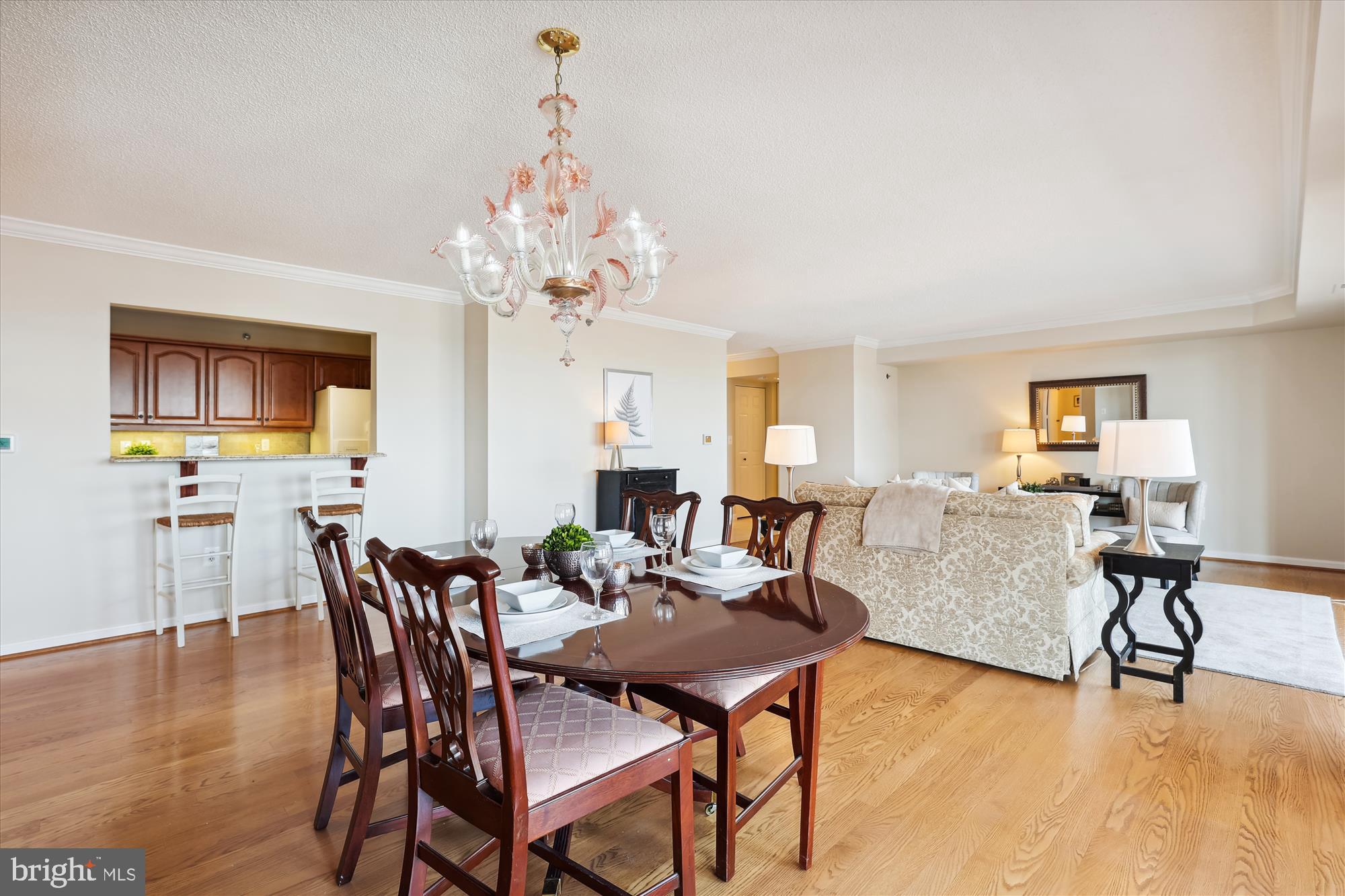 CARLYLE TOWERS CONDOMINIUM - Residential