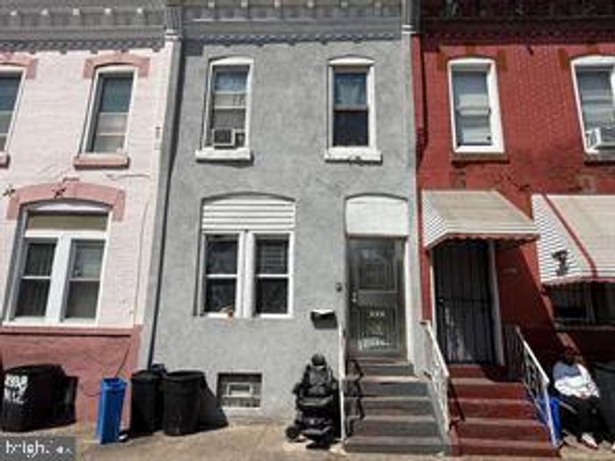 Investor's Special. Property needs work but has great potential for a fix-and-flip or Rental property.  Being Sold in "AS-IS" Condition. 3 Bedrooms & 2.5 Baths Row Home w/convenient access to public transportation, and close proximity to Temple University.