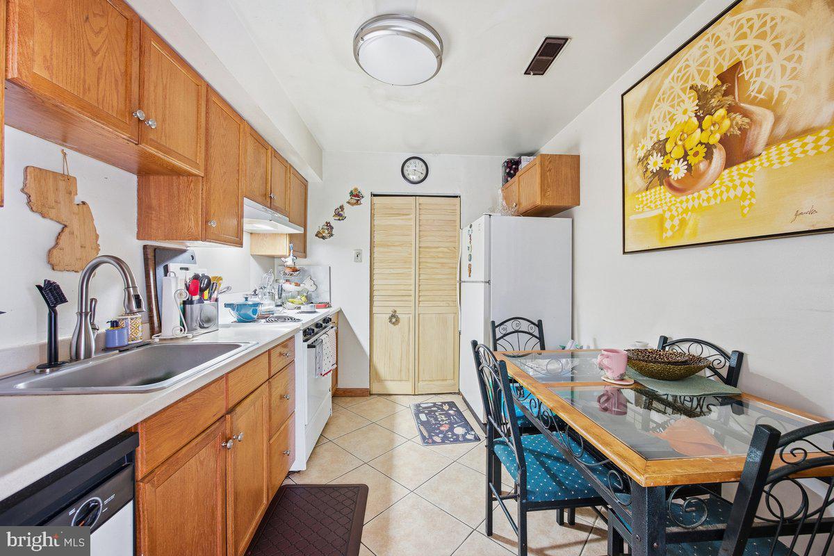 208 TIMBER CREEK