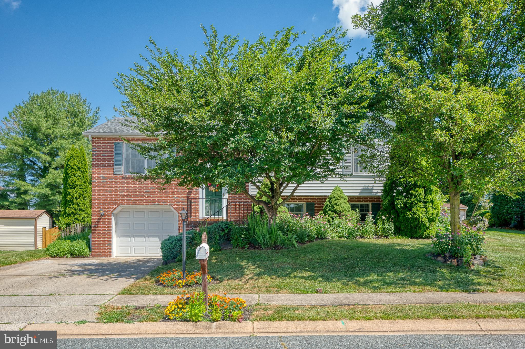 BRENTWOOD PARK - Residential