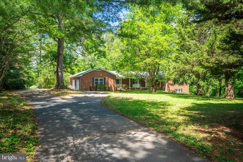 Homes For Sale - 3000 Earlysville Road<br/> Albemarle County, EARLYSVILLE, VA 22936