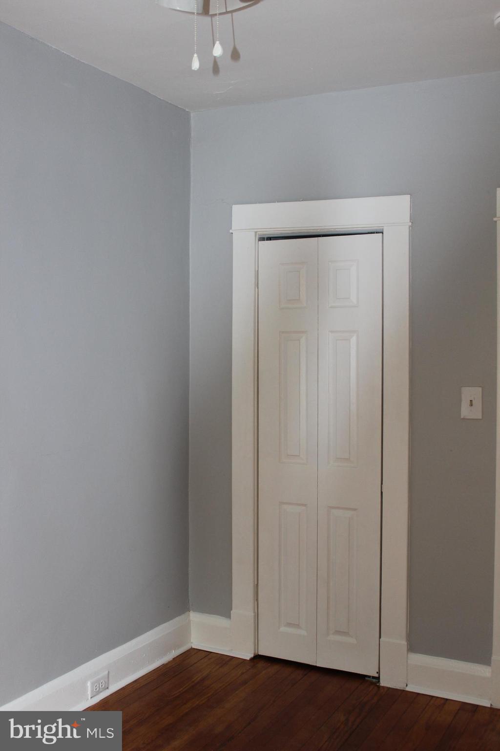 EDMONDSON VILLAGE - Residential Lease