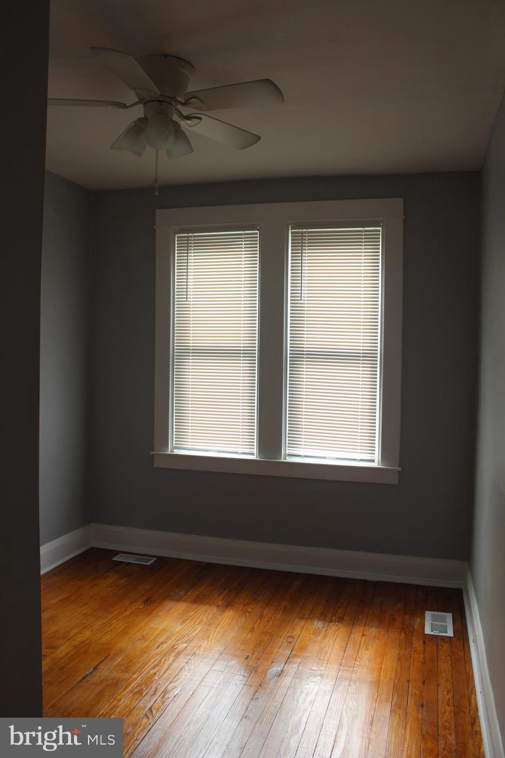 EDMONDSON VILLAGE - Residential Lease