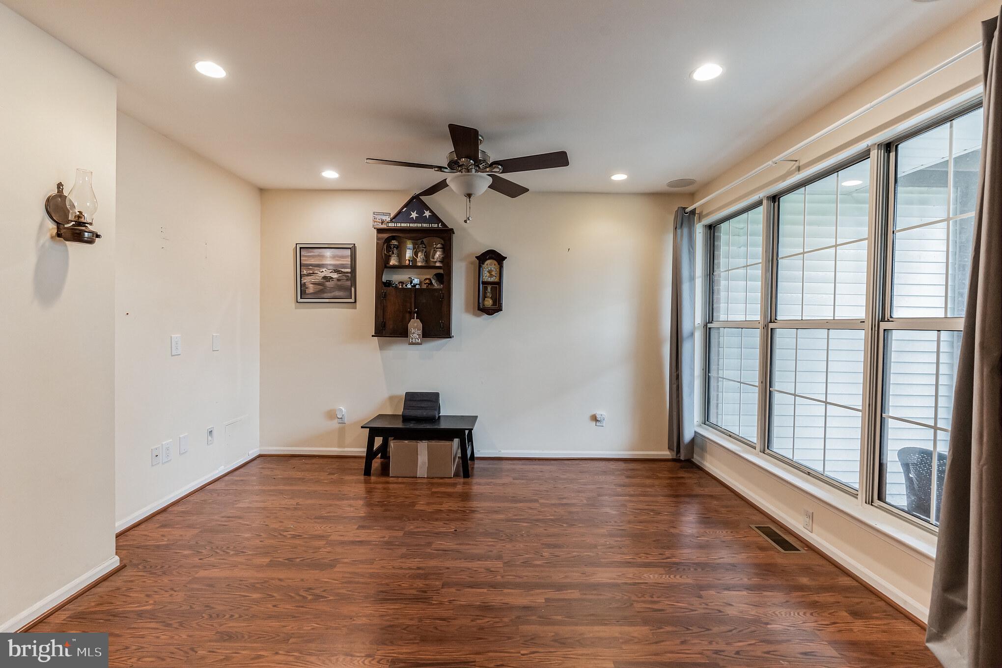 NORTHRIDGE ESTATES - Residential