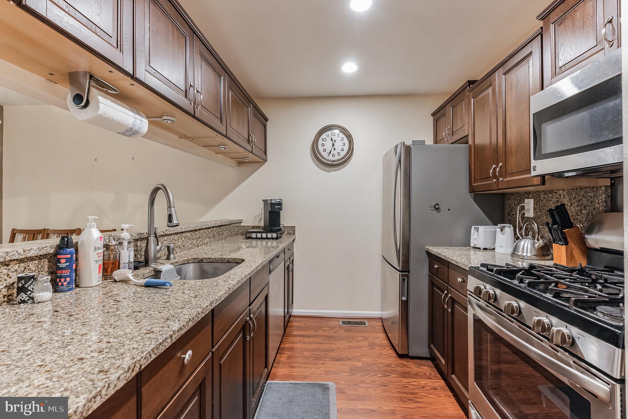 NORTHRIDGE ESTATES - Residential