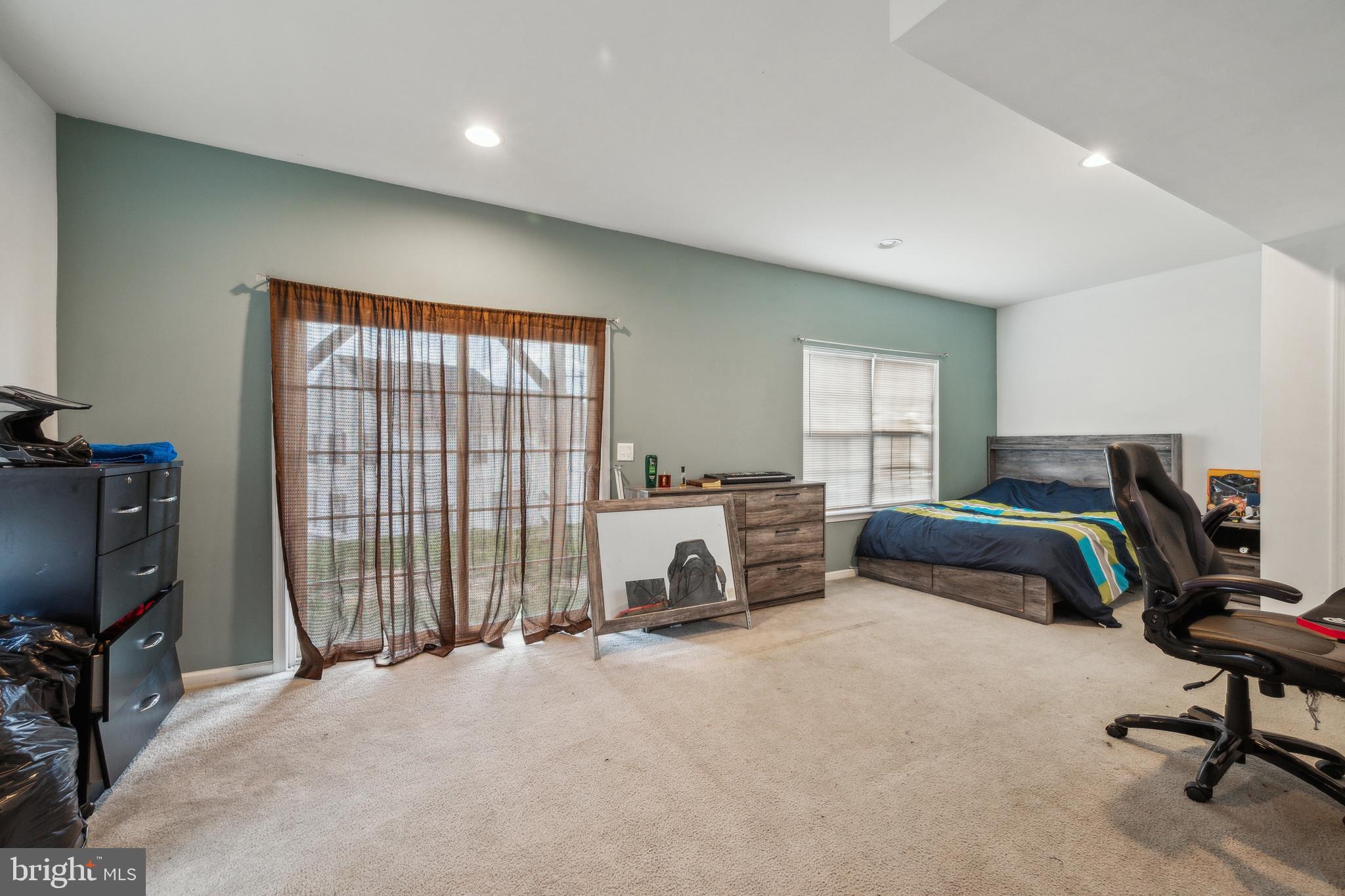 WOODCREST HILLS - Residential