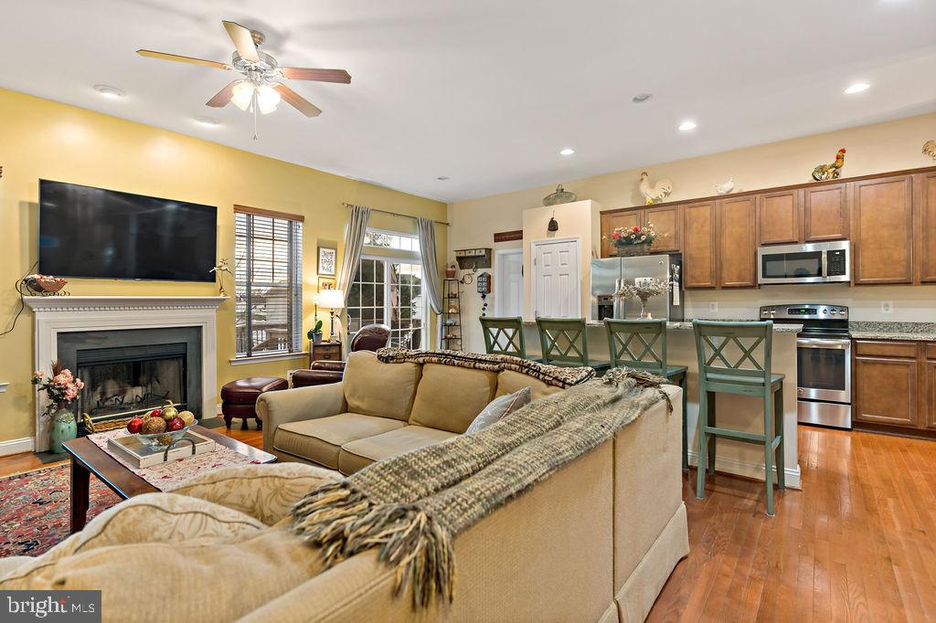 ARCADIA SPRINGS - Residential