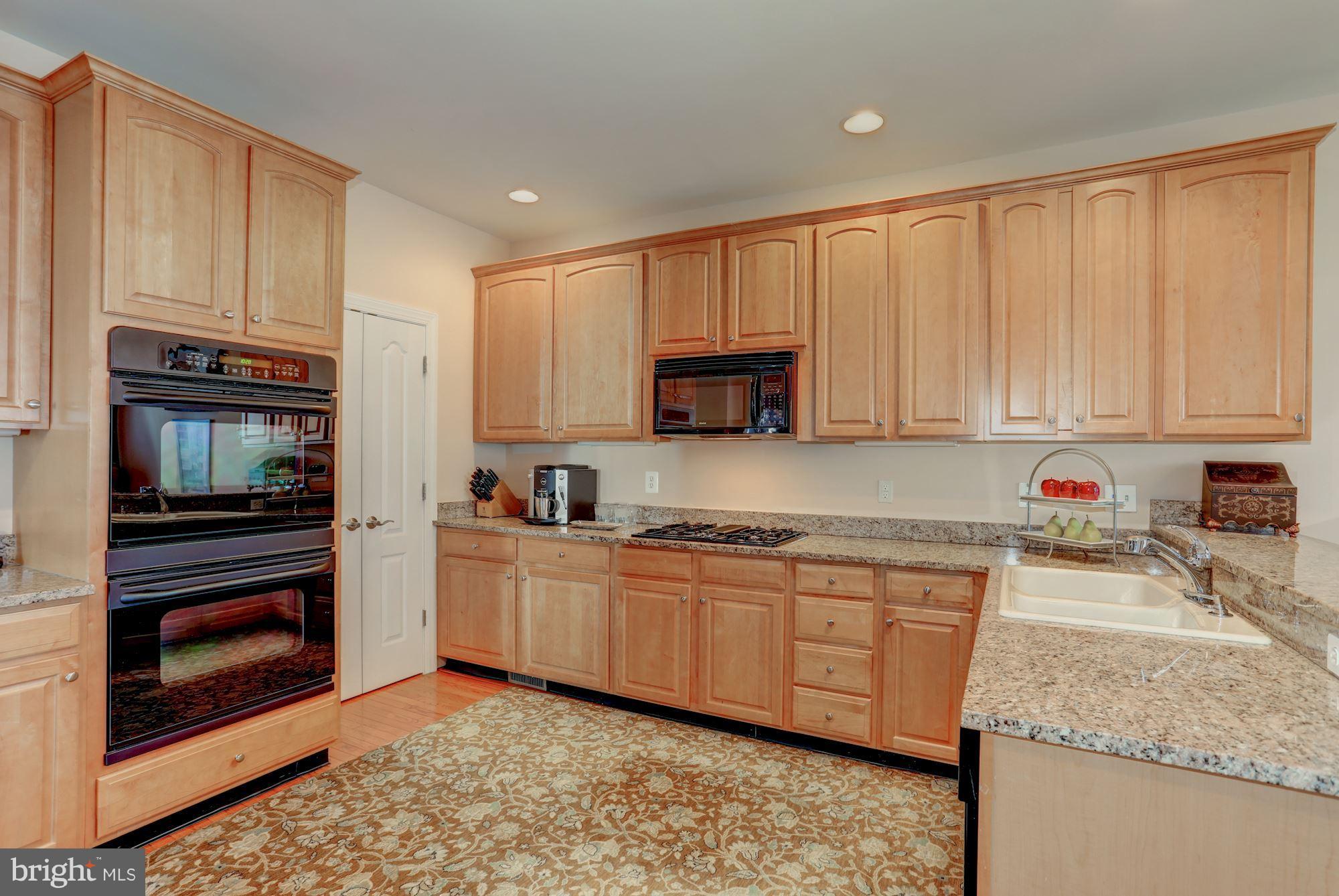 SOUTH RIDING - Residential