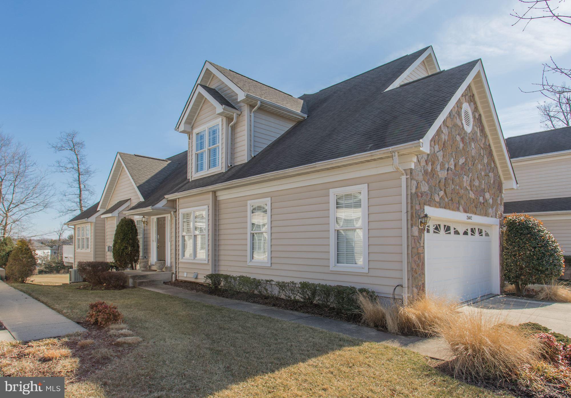 SOUTH RIDING - Residential