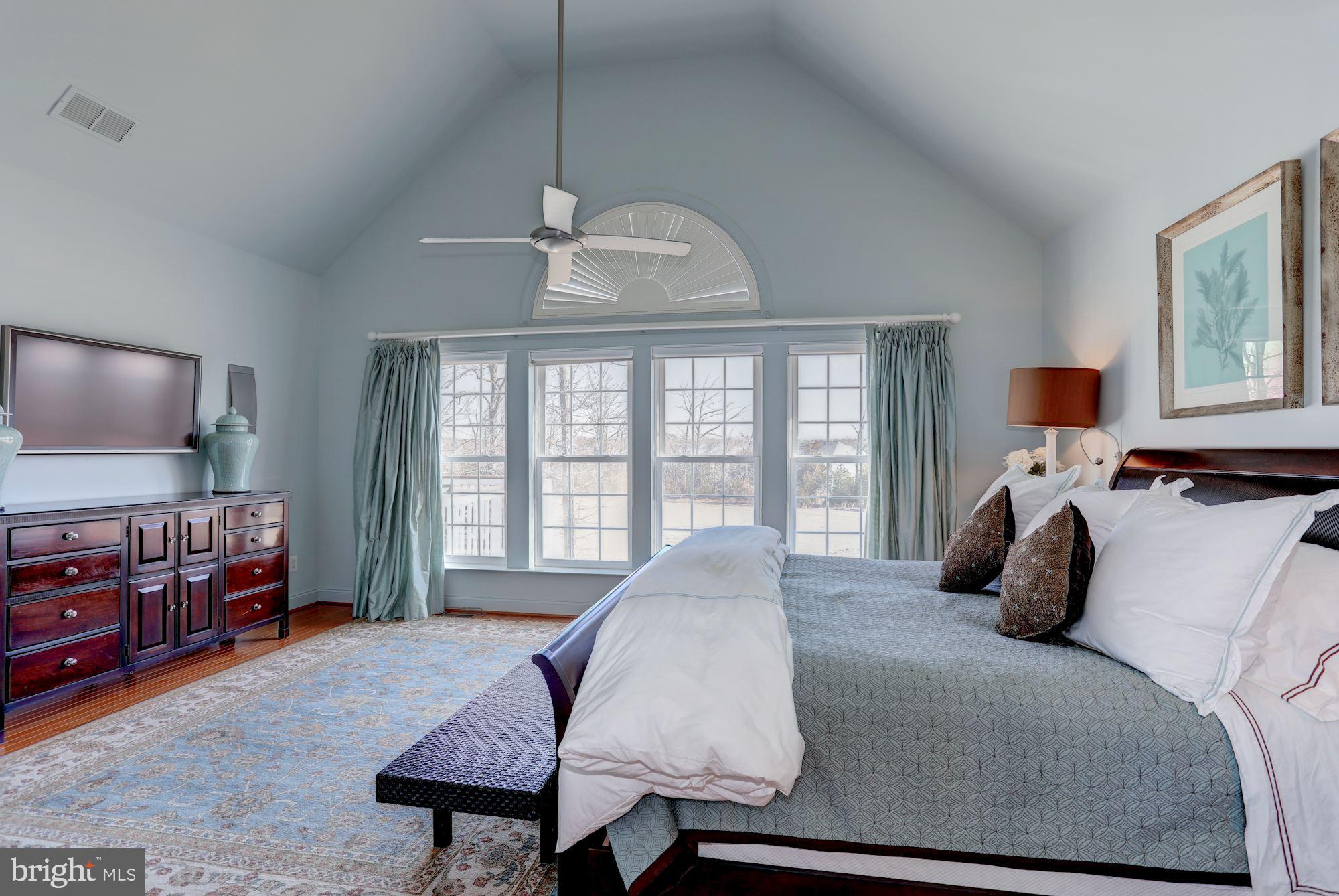 SOUTH RIDING - Residential