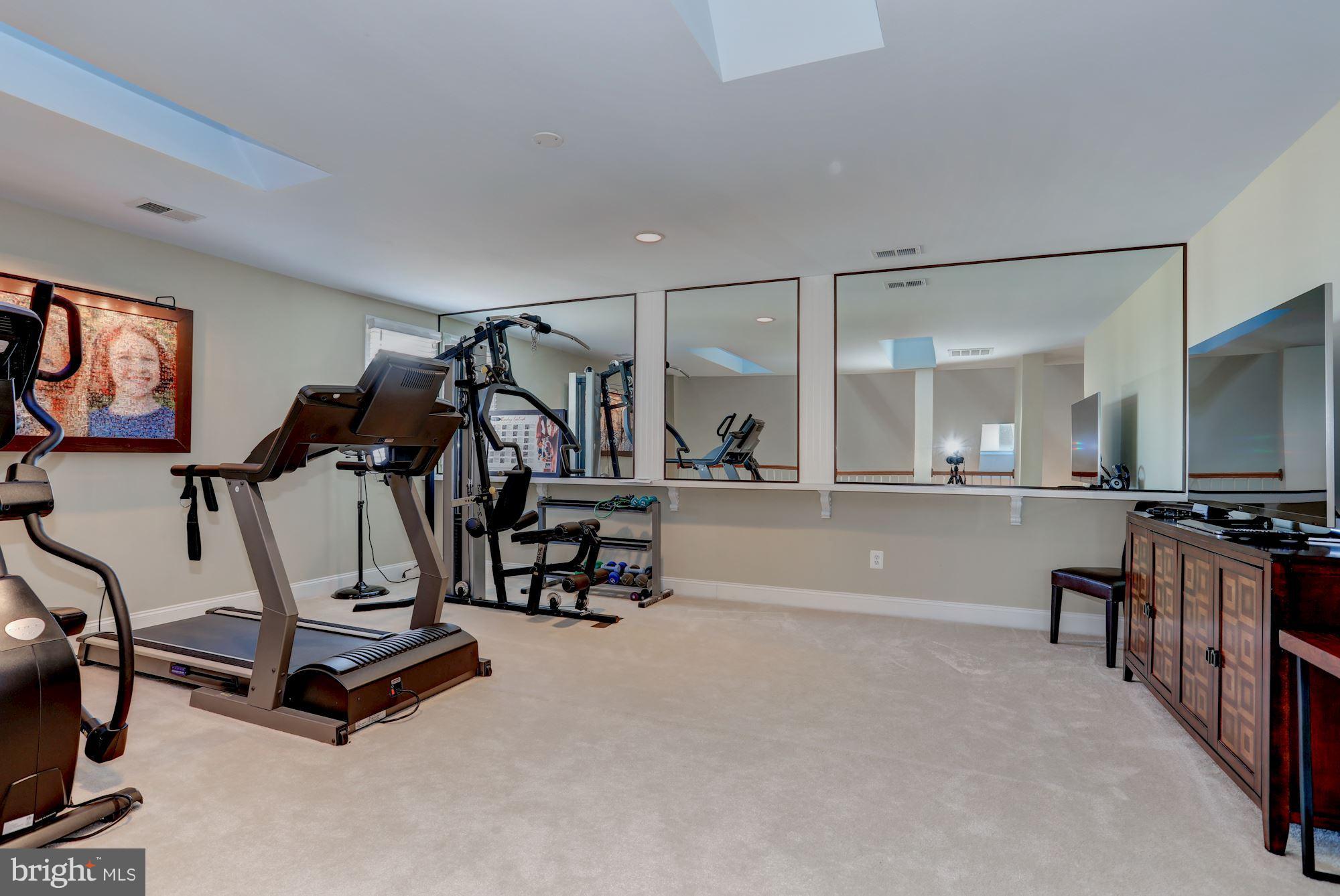 SOUTH RIDING - Residential