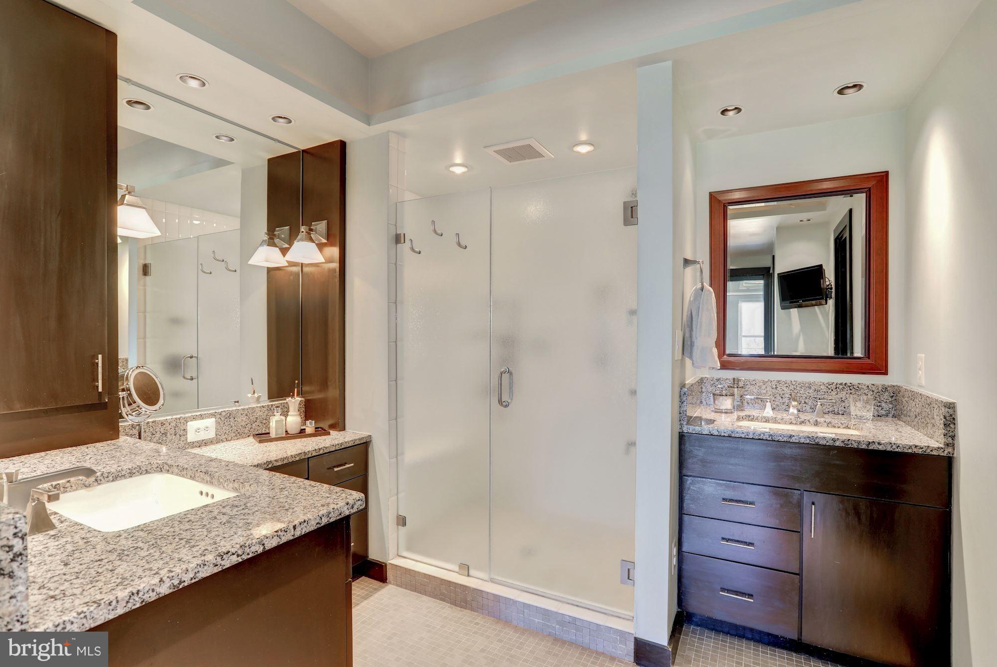 SOUTH RIDING - Residential