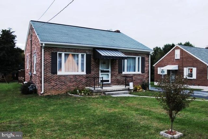 Beautifully remodeled Cape Cod that is nestled in the town of Seven Valleys. Walk the Heritage Rail Trail whenever you want and never get into the car. This 2 to 3 Bedroom home is ready for you to move in. Must see home. Detached two car garage and a large deck to entertain or just relax in the evening on.