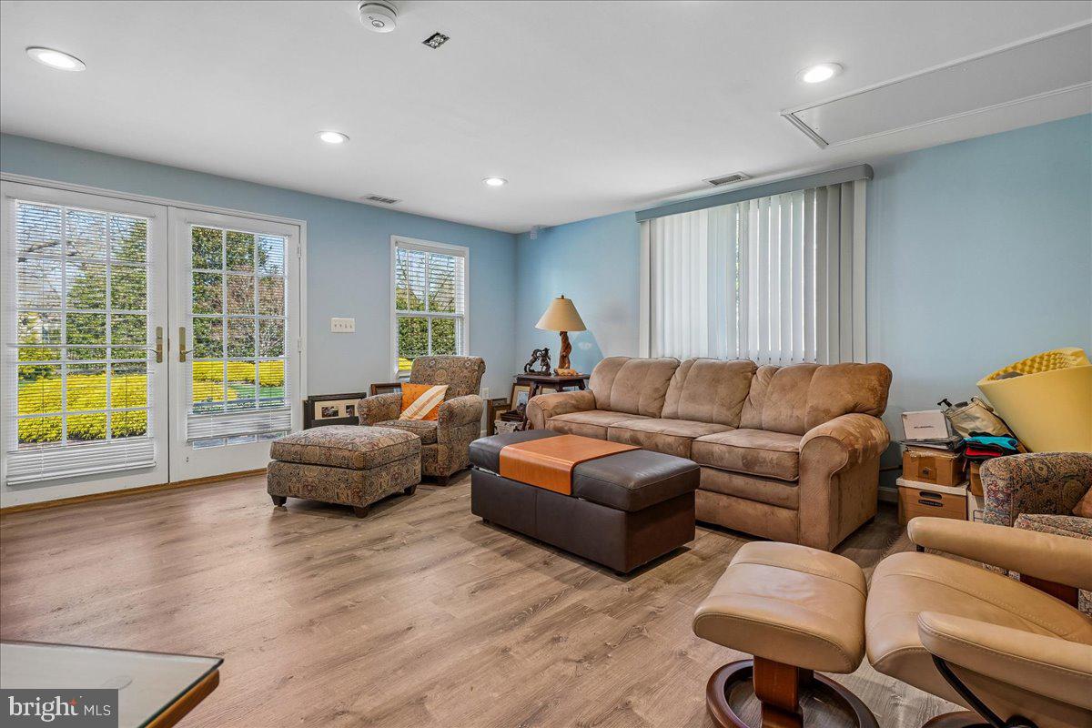 PT ROCKVILLE TWN RES 1 - Residential