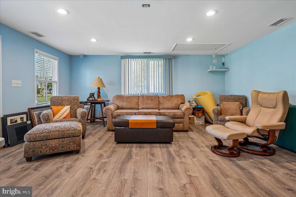 PT ROCKVILLE TWN RES 1 - Residential