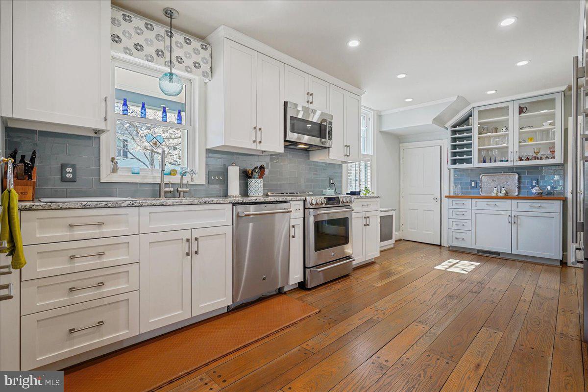 PT ROCKVILLE TWN RES 1 - Residential