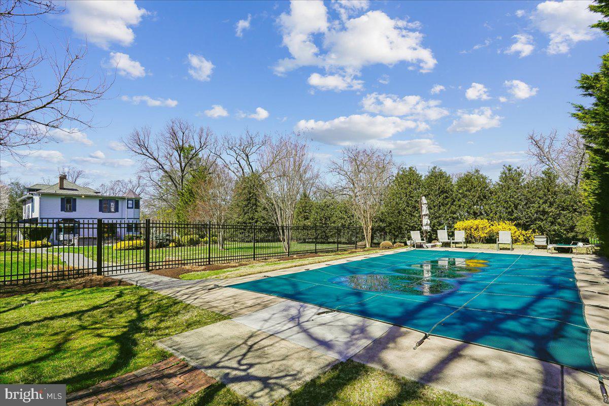 PT ROCKVILLE TWN RES 1 - Residential