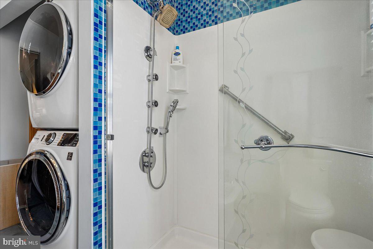 PT ROCKVILLE TWN RES 1 - Residential