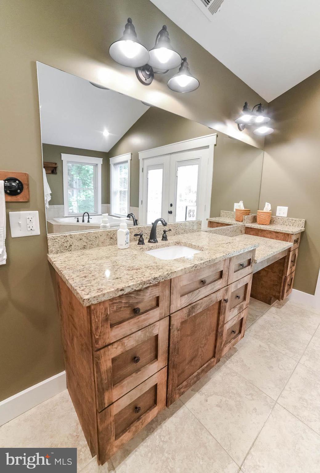 TALL TIMBERS - Residential