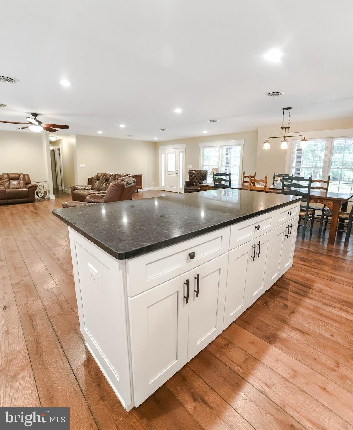 TALL TIMBERS - Residential